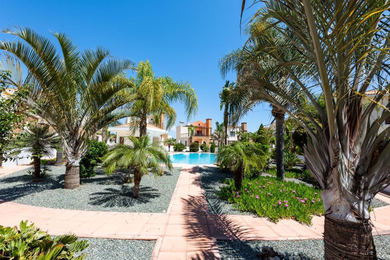 Villa Alexandra By Ezoria Villas Ajía Nápa Kültér fotó