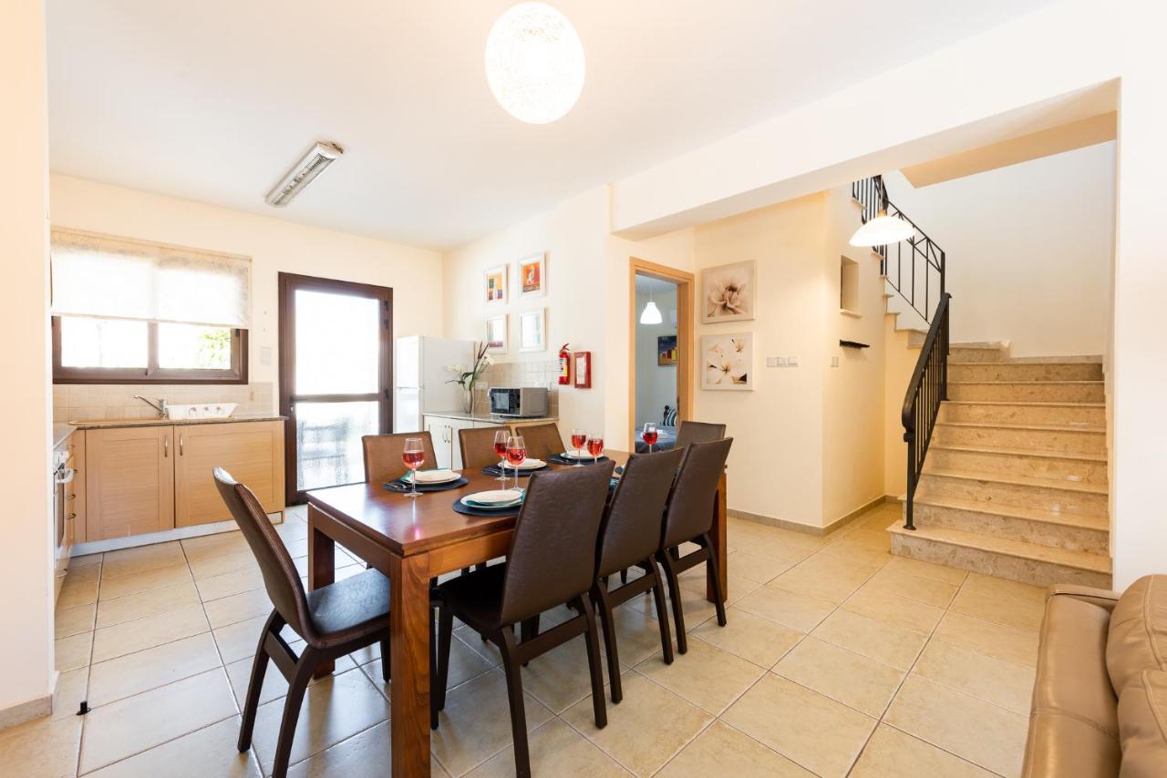 Villa Alexandra By Ezoria Villas Ajía Nápa Kültér fotó