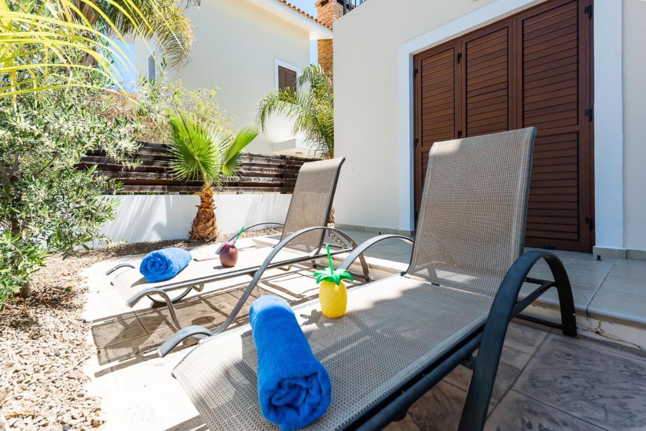 Villa Alexandra By Ezoria Villas Ajía Nápa Kültér fotó